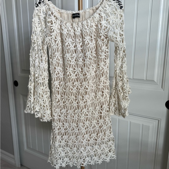 Union of Angels Off the Shoulder Crochet Dress in Size Small - Picture 2 of 7